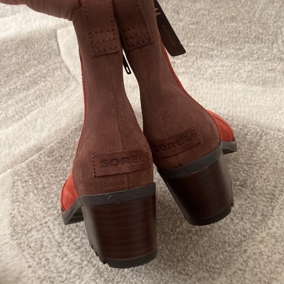 Sorel Cate Booties Block Heel Carnelian Red Suede - Picture 8 of 9